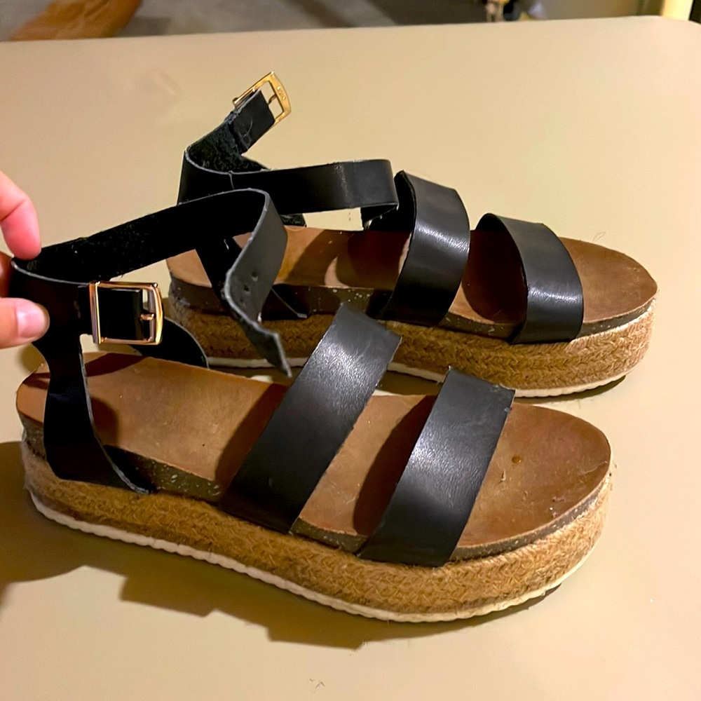 PLATFORM SANDALS